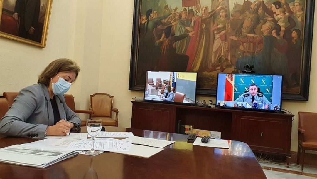 Un momento de la comparecencia. Un momento de la comparecencia.