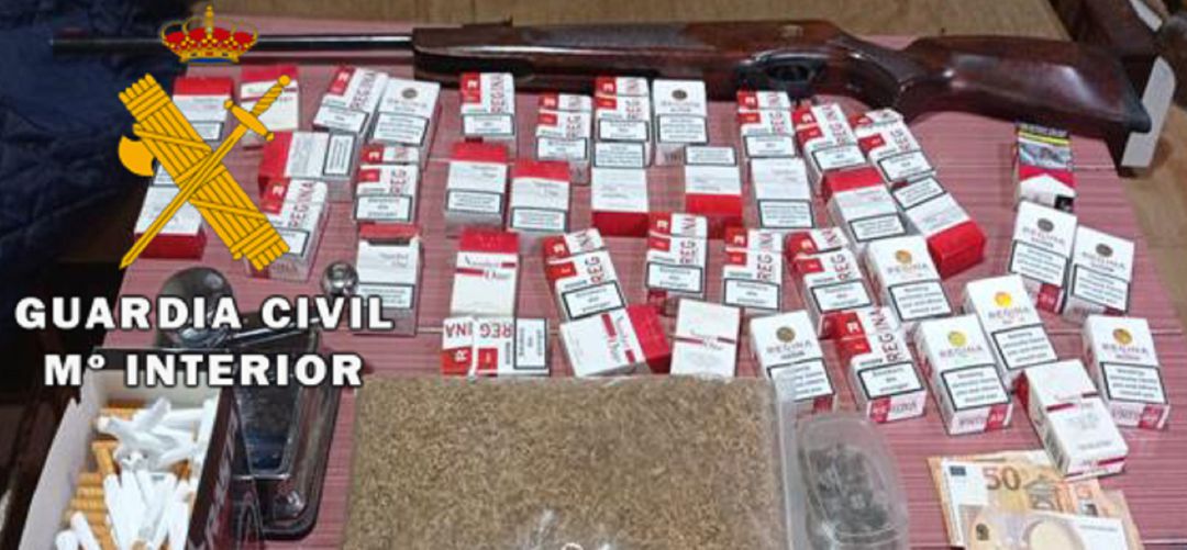 Material del que se ha incautado la Guardia Civil. Material del que se ha incautado la Guardia Civil.