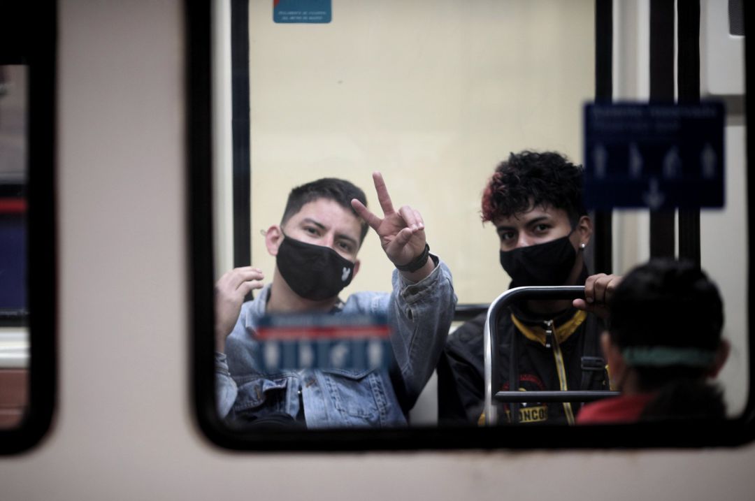 Los jóvenes también están afectados por la enfermedad. Los jóvenes también están afectados por la enfermedad.