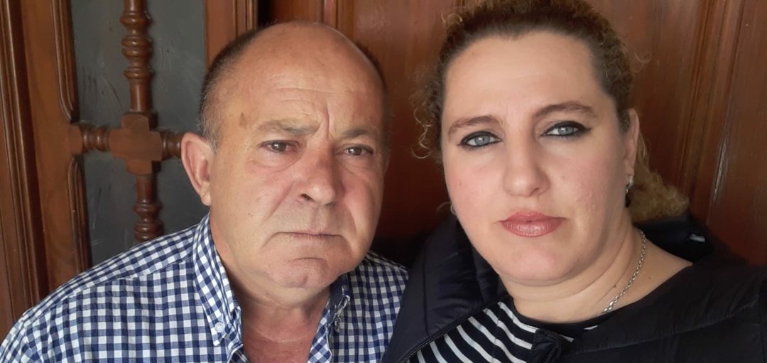 Santos Martínez y Linarejos Nájera, pareja que ahora lucha en los tribunales por recuperar a sus 5 hijos, dos niñas que han sido entregadas a familias de acogida y tres más mayores de un matrimonio anterior de Linarejos Santos Martínez y Linarejos Nájera, pareja que ahora lucha en los tribunales por recuperar a sus 5 hijos, dos niñas que han sido entregadas a familias de acogida y tres más mayores de un matrimonio anterior de Linarejos
