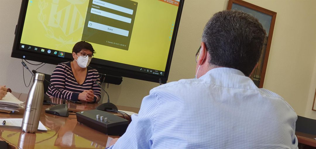 Luisa Notario, concejala La edil de Gestión de Recursos del Ayuntamiento de València, Luisa Notario, en Rueda de Prensa
Luisa Notario, concejala La edil de Gestión de Recursos del Ayuntamiento de València, Luisa Notario, en Rueda de Prensa