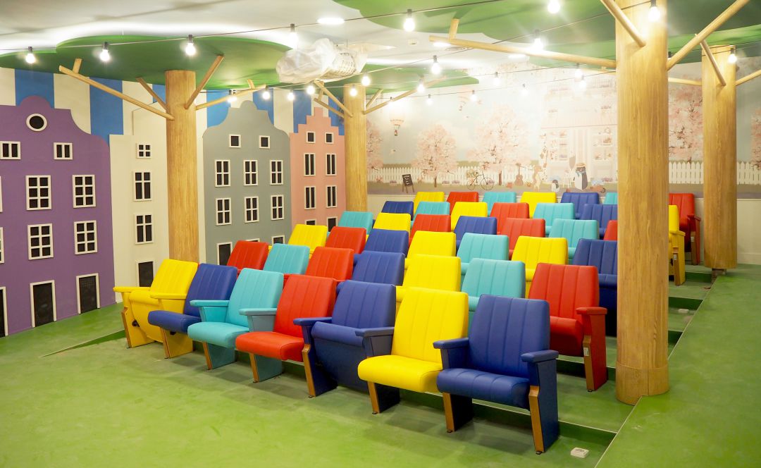 Sala de cine para los niños ingresados en el Hospital Clínico Universitario de Valladolid Sala de cine para los niños ingresados en el Hospital Clínico Universitario de Valladolid