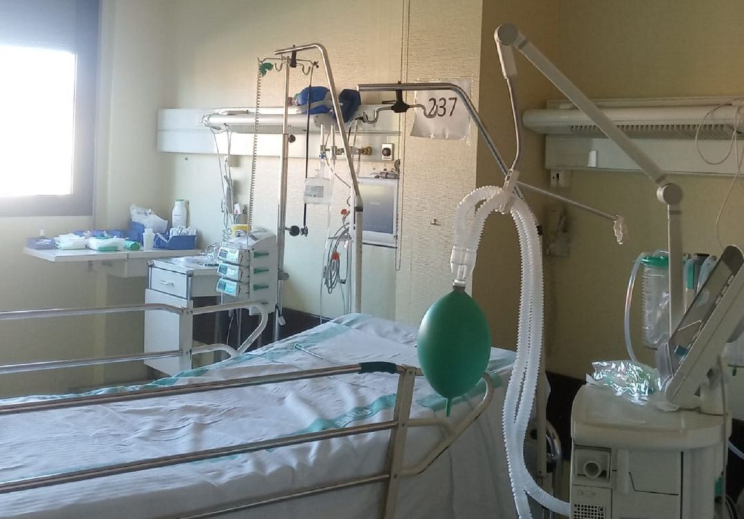 Nueva UCI habilitada en el Hospital Clínico de Zaragoza Nueva UCI habilitada en el Hospital Clínico de Zaragoza