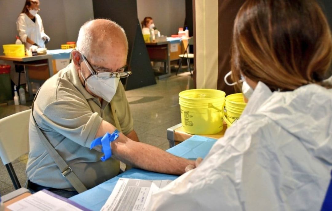 Realización de prueba serológica en Arroyomolinos Realización de prueba serológica en Arroyomolinos