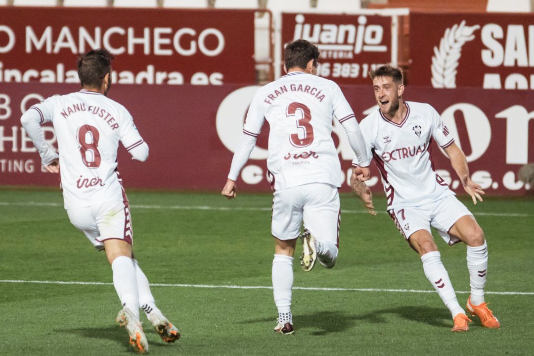 Fran García marca su primer gol con el Albacete Fran García marca su primer gol con el Albacete