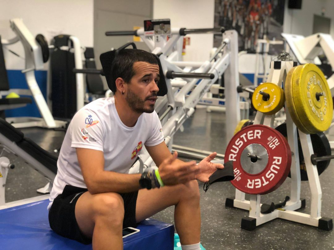 Pablo Ivars en el gimnasio. Pablo Ivars en el gimnasio.