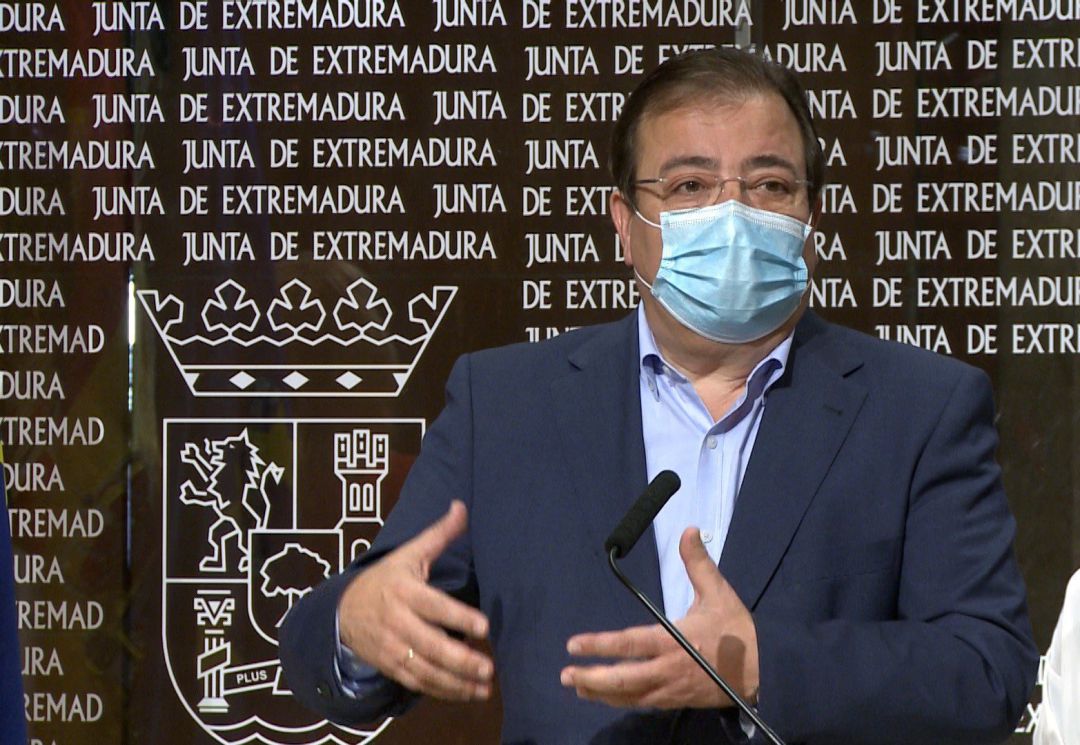 El presidente de la Junta, Guillermo Fernández Vara, en rueda de prensa El presidente de la Junta, Guillermo Fernández Vara, en rueda de prensa