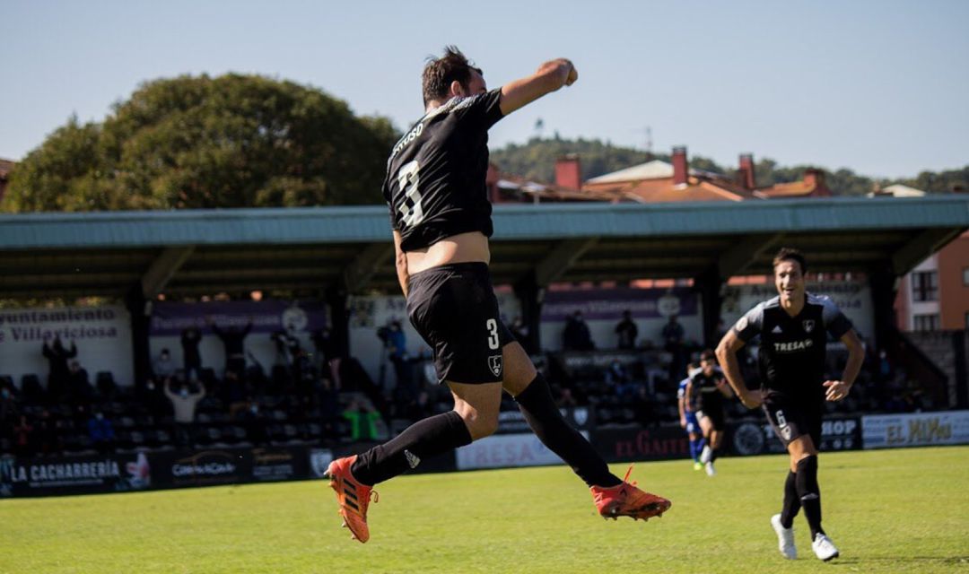 Gayoso celebra el primer gol del Lealtad en su regreso a la Segunda B Gayoso celebra el primer gol del Lealtad en su regreso a la Segunda B