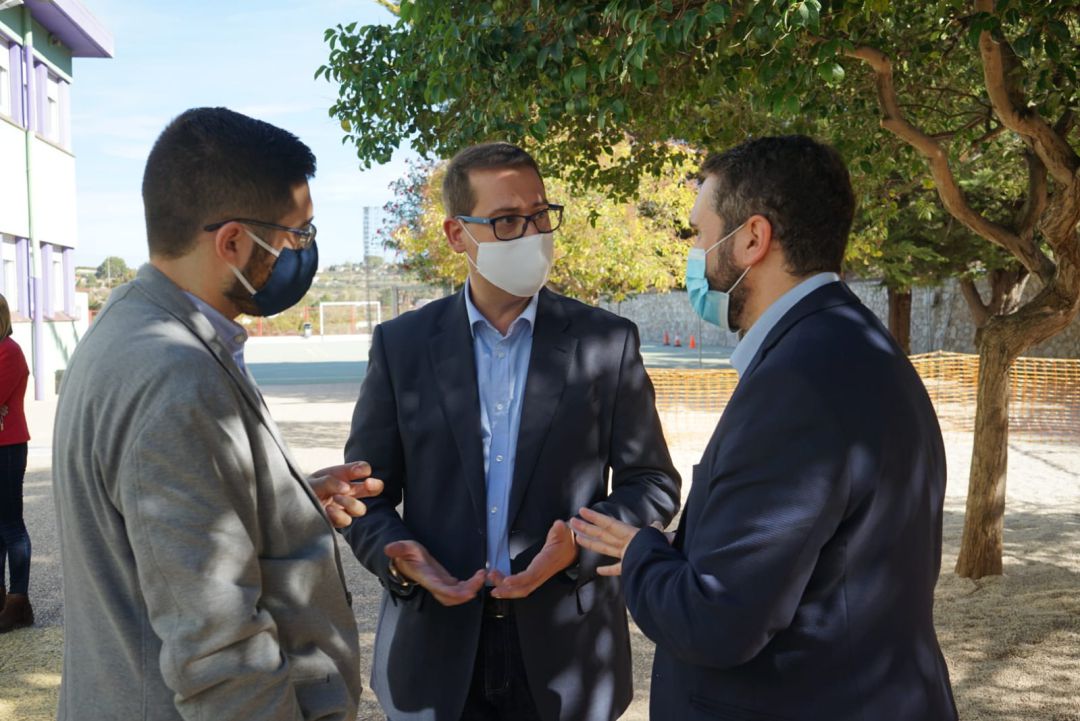 Reunió de la Generalitat i l'Ajuntament d'Albaida Reunió de la Generalitat i l'Ajuntament d'Albaida