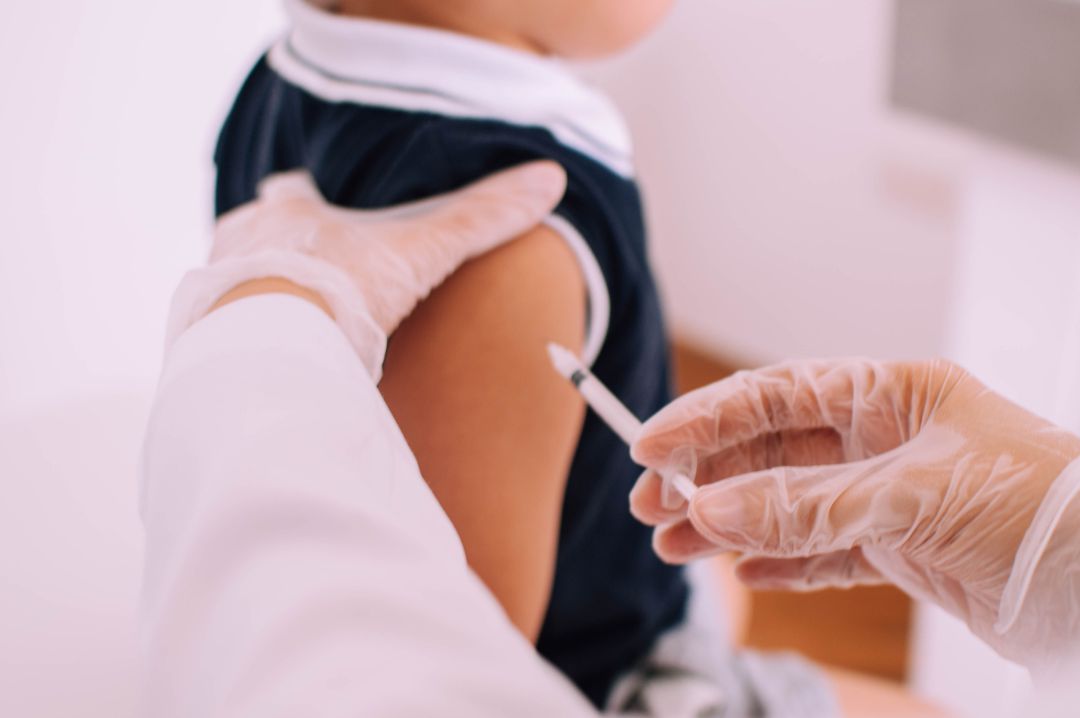 La vacuna triple para la Difteria, Tétanos y Tos ferina podría estar activando también una respuesta protectora frente al coronavirus La vacuna triple para la Difteria, Tétanos y Tos ferina podría estar activando también una respuesta protectora frente al coronavirus