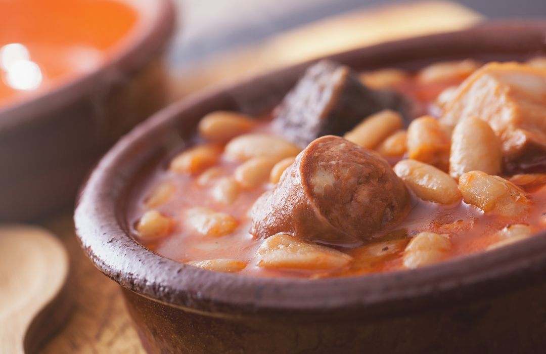 Plato de fabada asturiana Plato de fabada asturiana