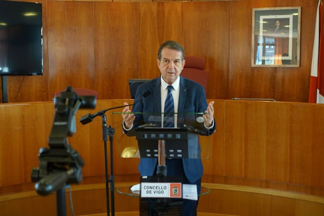 El alcalde de Vigo, Abel Caballero, en una comparecencia El alcalde de Vigo, Abel Caballero, en una comparecencia