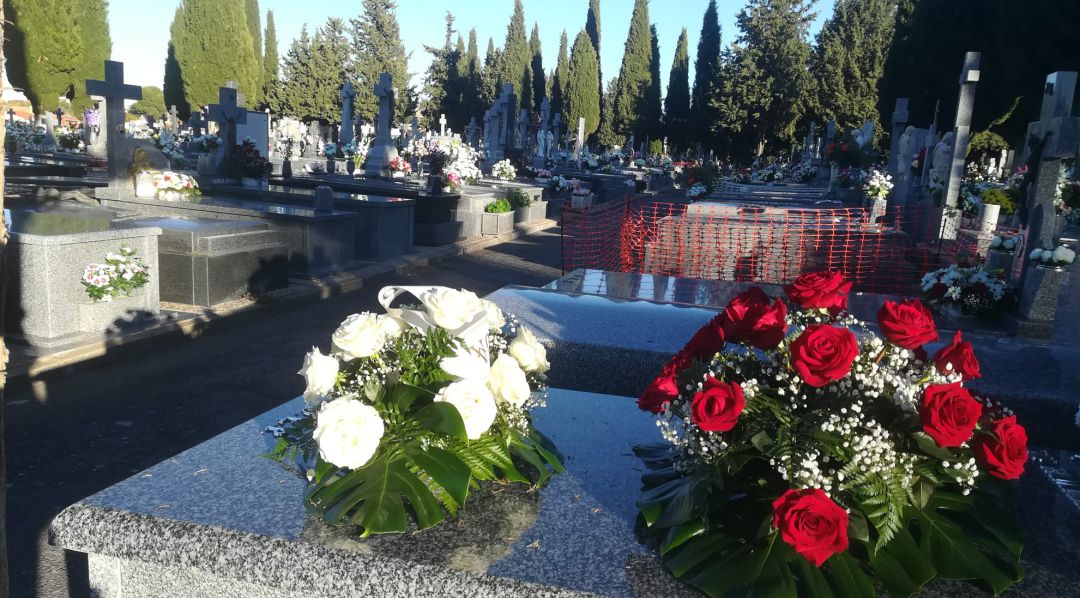 Imagen del cementerio de Ciudad Real en el día de todos los Santos Imagen del cementerio de Ciudad Real en el día de todos los Santos