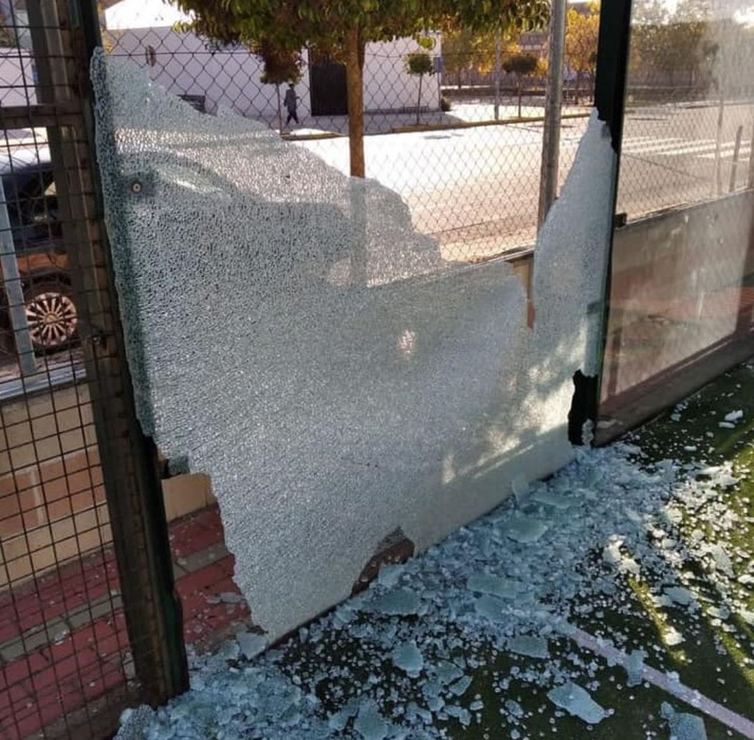 Imagen de los destrozos Imagen de los destrozos