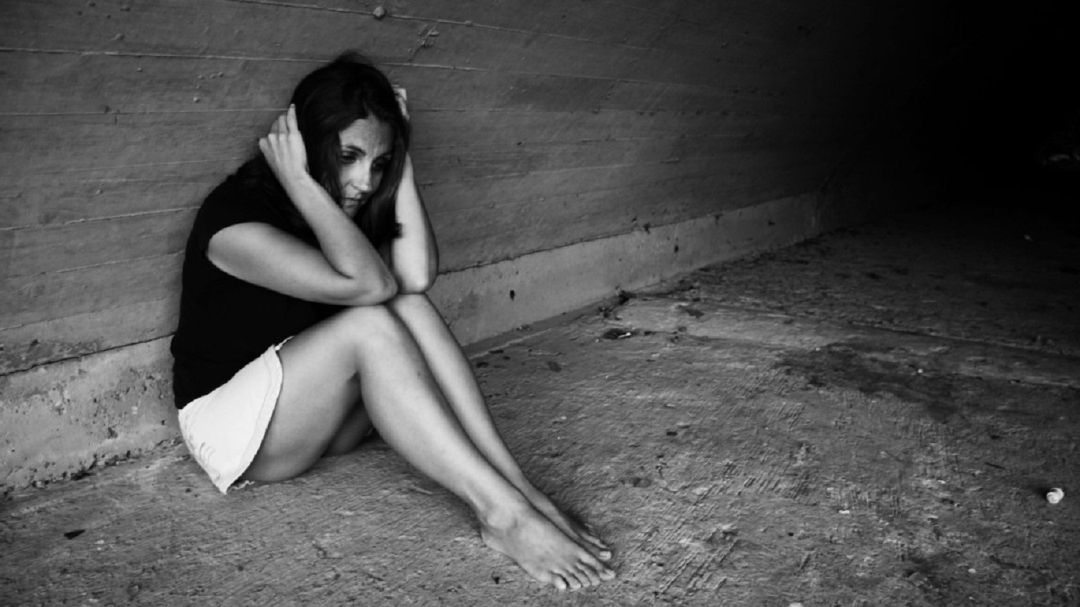 Los diagnósticos de depresión y ansiedad son más frecuentes en las mujeres, según un estudio de la UPV, que concluye que existe una clara relación entre la desigualdad de género en la sociedad y en la salud mental. Los diagnósticos de depresión y ansiedad son más frecuentes en las mujeres, según un estudio de la UPV, que concluye que existe una clara relación entre la desigualdad de género en la sociedad y en la salud mental.