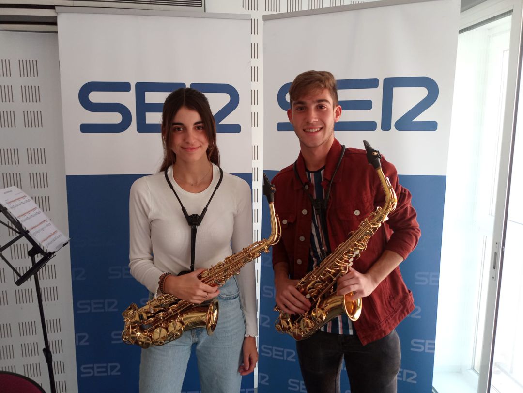Julia de Lara e Ismael Iglesias en Radio Huelva. Julia de Lara e Ismael Iglesias en Radio Huelva.
