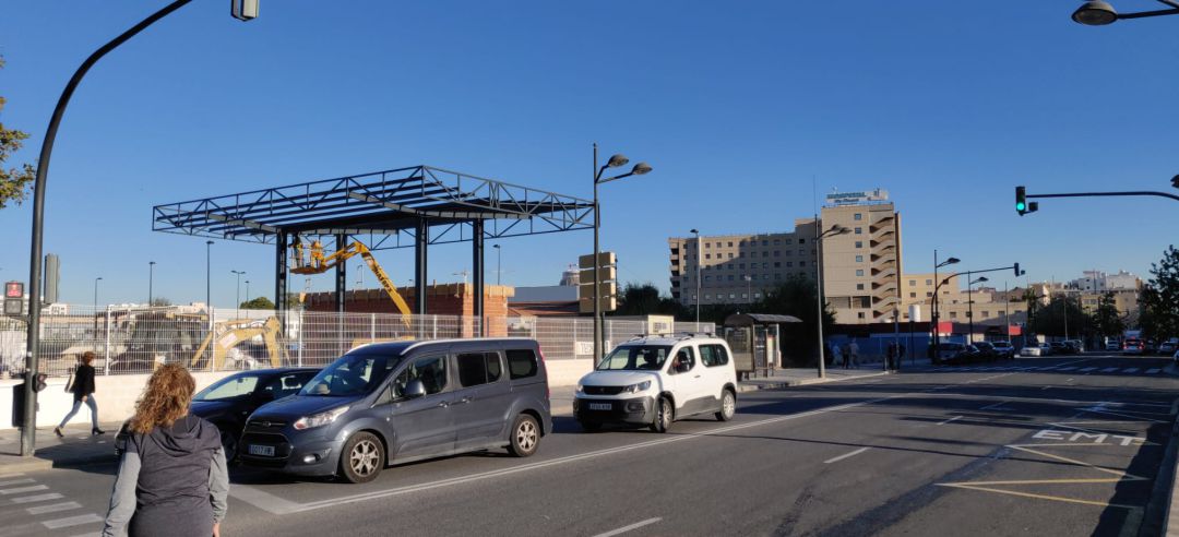 Construcción de una gasolinera al lado de dos colegios y del hospital Doctor Pesset en València Construcción de una gasolinera al lado de dos colegios y del hospital Doctor Pesset en València