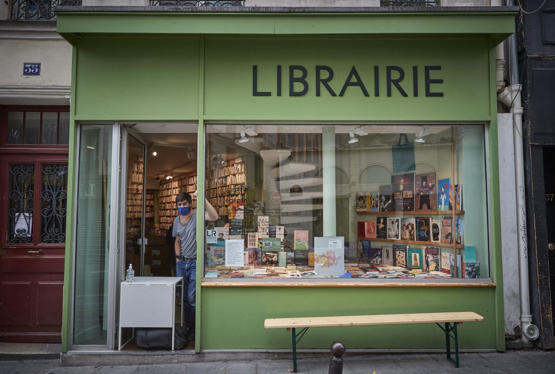 Una librería en París. Una librería en París.