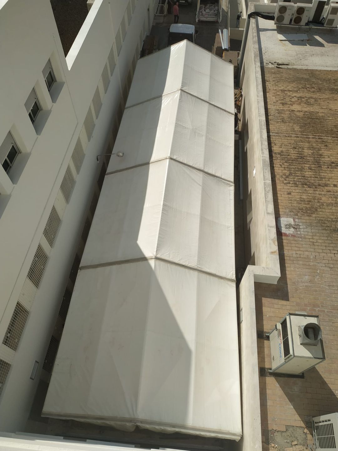 Estructura que se está levantando en el Hospital de Jerez Estructura que se está levantando en el Hospital de Jerez