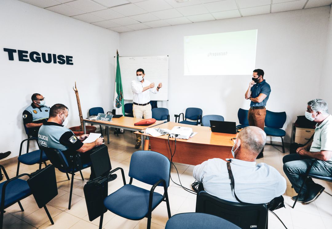 La Junta de Seguridad ha planificado medidas específicas de cara a la reapertura del Mercadillo de Teguise este domingo. La Junta de Seguridad ha planificado medidas específicas de cara a la reapertura del Mercadillo de Teguise este domingo.