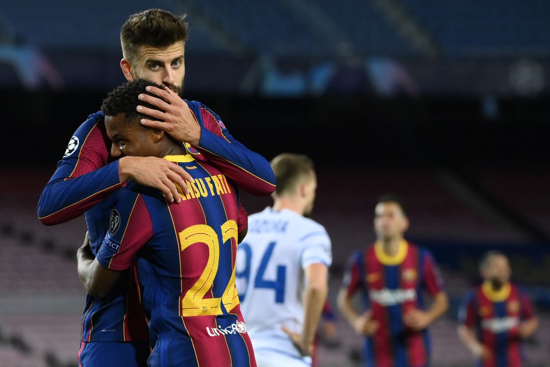 Piqué celebra su gol junto a Ansu Fati. Piqué celebra su gol junto a Ansu Fati.