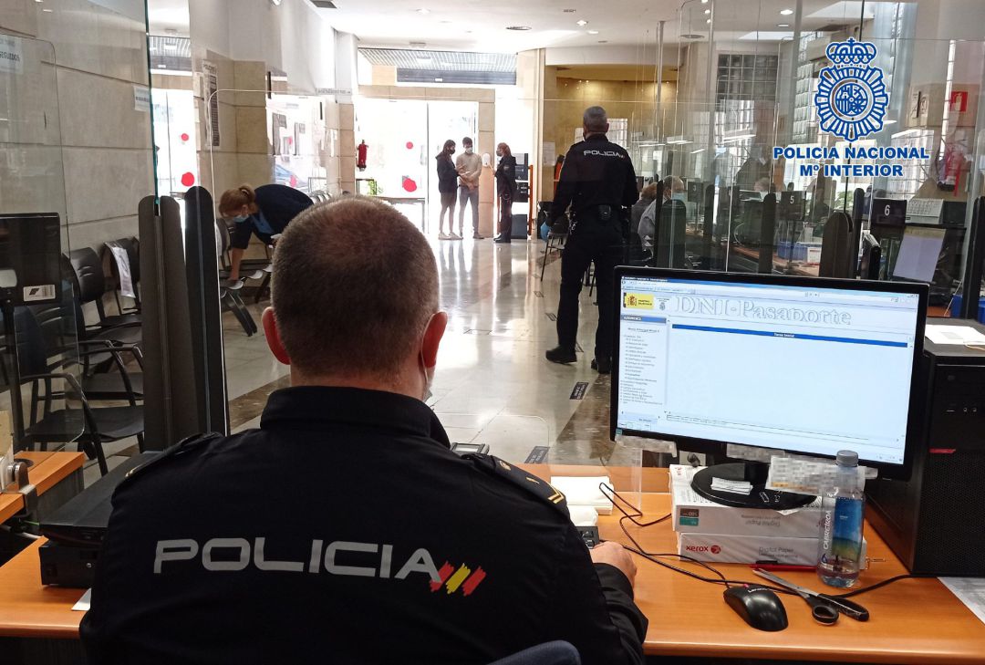 Una oficina de renovación del DNI en Toledo
Una oficina de renovación del DNI en Toledo