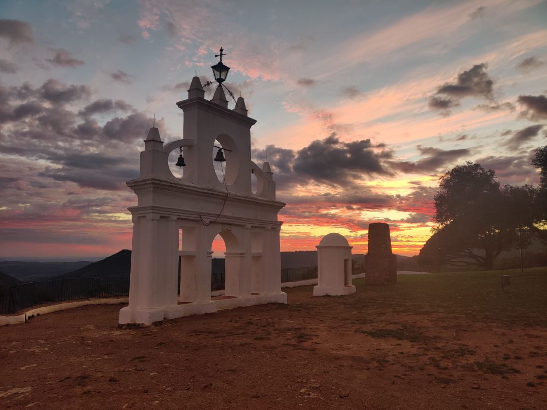 Peña de Arias Montano (Alájar), provincia de Huelva Peña de Arias Montano (Alájar), provincia de Huelva