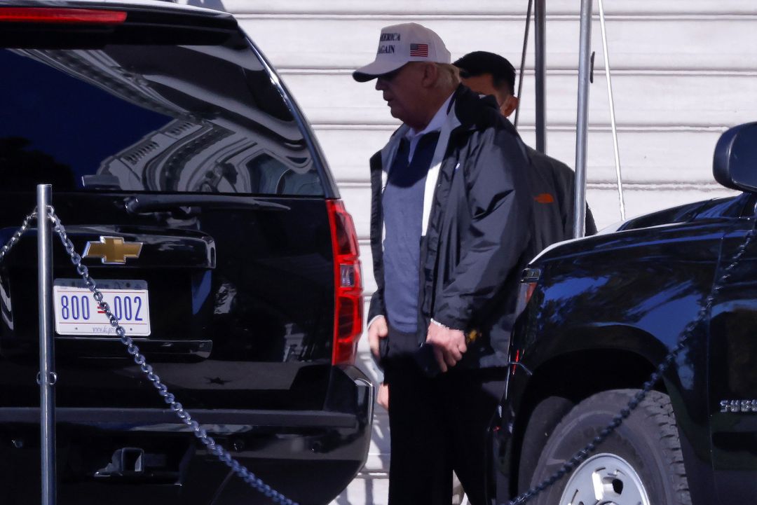 El presidente de Estados Unidos, Donald Trump, abandona la Casa Blanca El presidente de Estados Unidos, Donald Trump, abandona la Casa Blanca