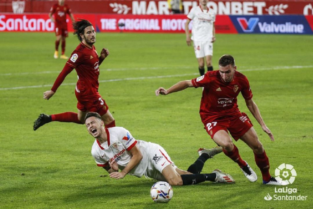 La jugada decisiva del partido con el penalti señalado a Moncayola sobre Ocampos que convirtió al segundo intento el argentino del Sevilla La jugada decisiva del partido con el penalti señalado a Moncayola sobre Ocampos que convirtió al segundo intento el argentino del Sevilla