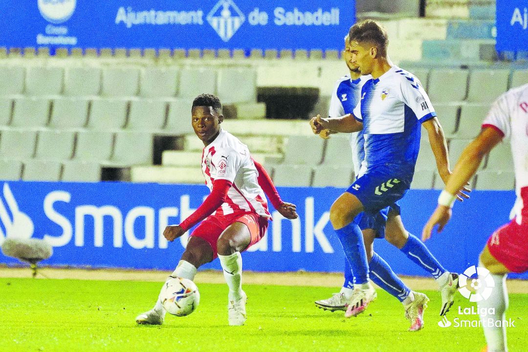 Largie Ramazani en el partido contra el Sabadell. Largie Ramazani en el partido contra el Sabadell.