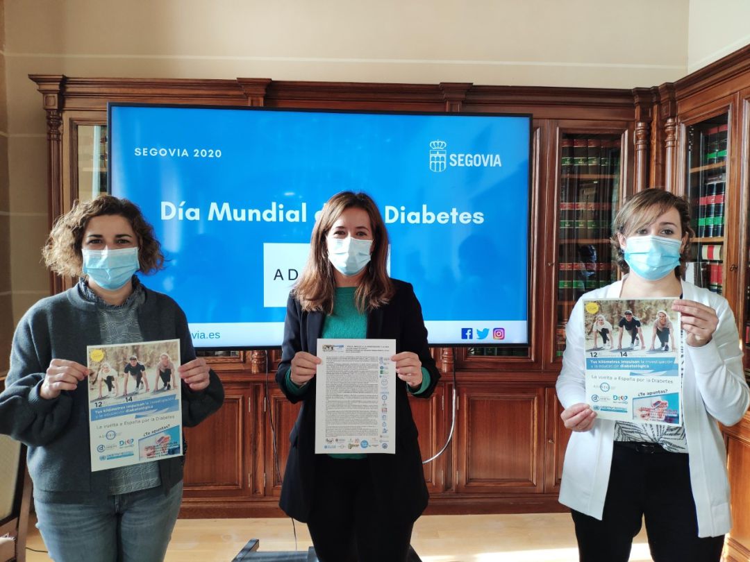 De izquierda a derecha: Beatriz Turrado (Vicepresidenta ADISEG), Ana Peñalosa (Concejala Asuntos Sociales) y Sara San Juan (Presidenta ADISEG) De izquierda a derecha: Beatriz Turrado (Vicepresidenta ADISEG), Ana Peñalosa (Concejala Asuntos Sociales) y Sara San Juan (Presidenta ADISEG)