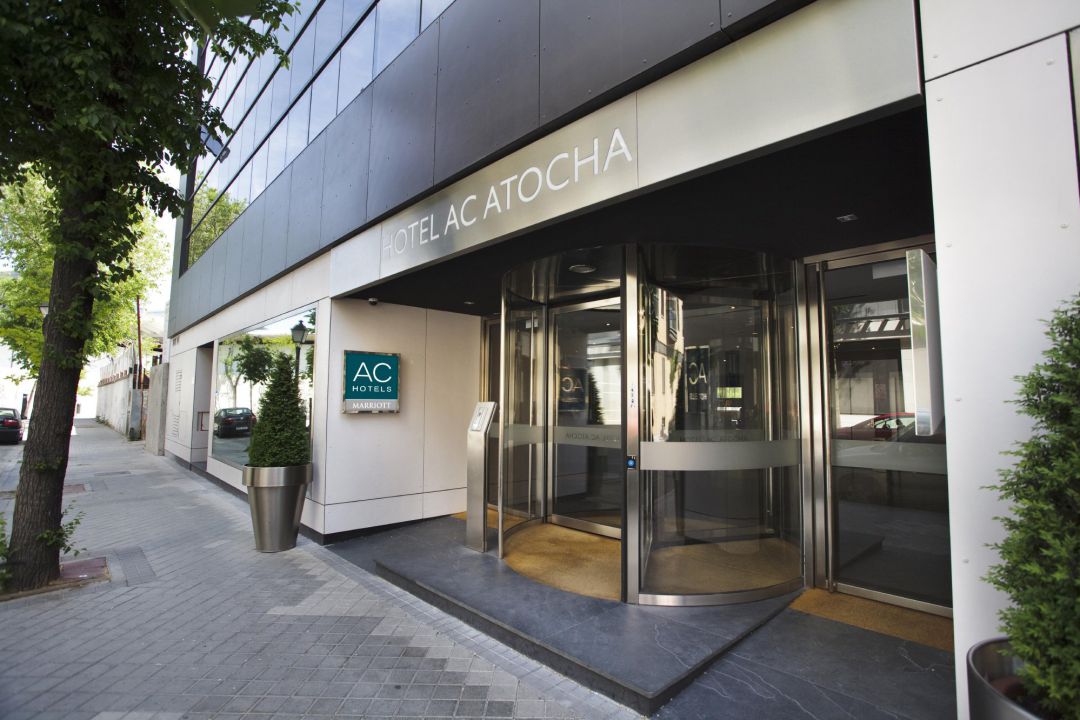 Fachada del AC Hoteles de Atocha, Madrid Fachada del AC Hoteles de Atocha, Madrid