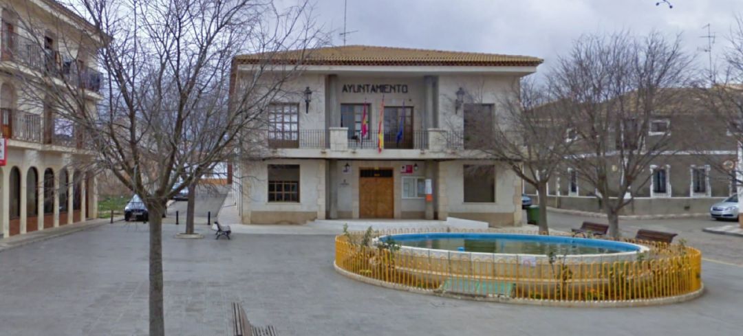 El Ayuntamiento de Cenizate celebra este martes un pleno extraordinario El Ayuntamiento de Cenizate celebra este martes un pleno extraordinario