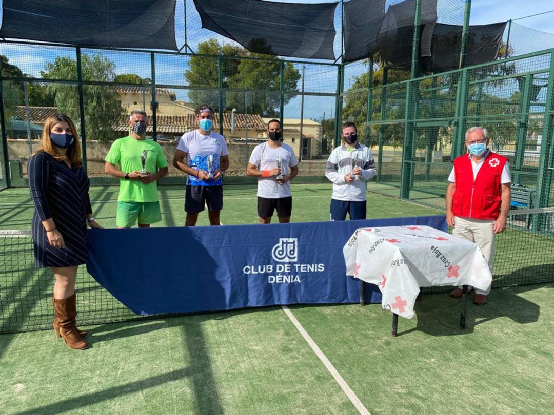 Entrega de trofeos. Entrega de trofeos.