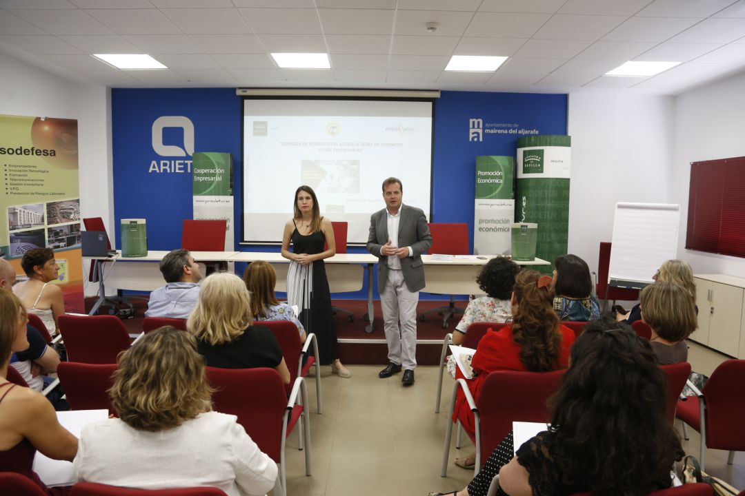 Imagen de archivo de uno de los encuentros con emprendedores de Mairena en el acelerador municipal del PISA. Imagen de archivo de uno de los encuentros con emprendedores de Mairena en el acelerador municipal del PISA.