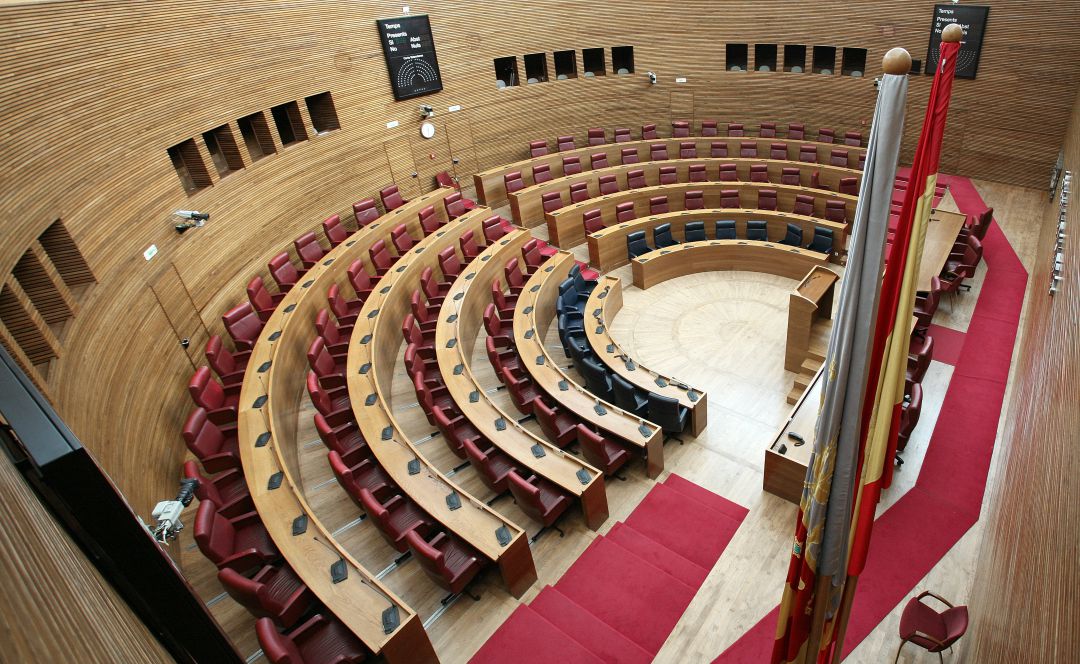 Salón de Plenos de Les Corts Valencianes Salón de Plenos de Les Corts Valencianes