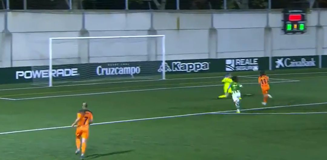 El golazo de Flor Bonsegundo ante el Betis El golazo de Flor Bonsegundo ante el Betis