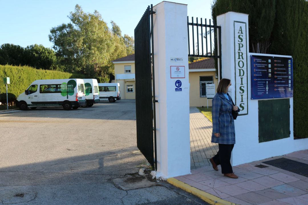 La eficacia de los protocolos internos van a permitir que el resto de centros de la entidad permanezcan abiertos. La eficacia de los protocolos internos van a permitir que el resto de centros de la entidad permanezcan abiertos.