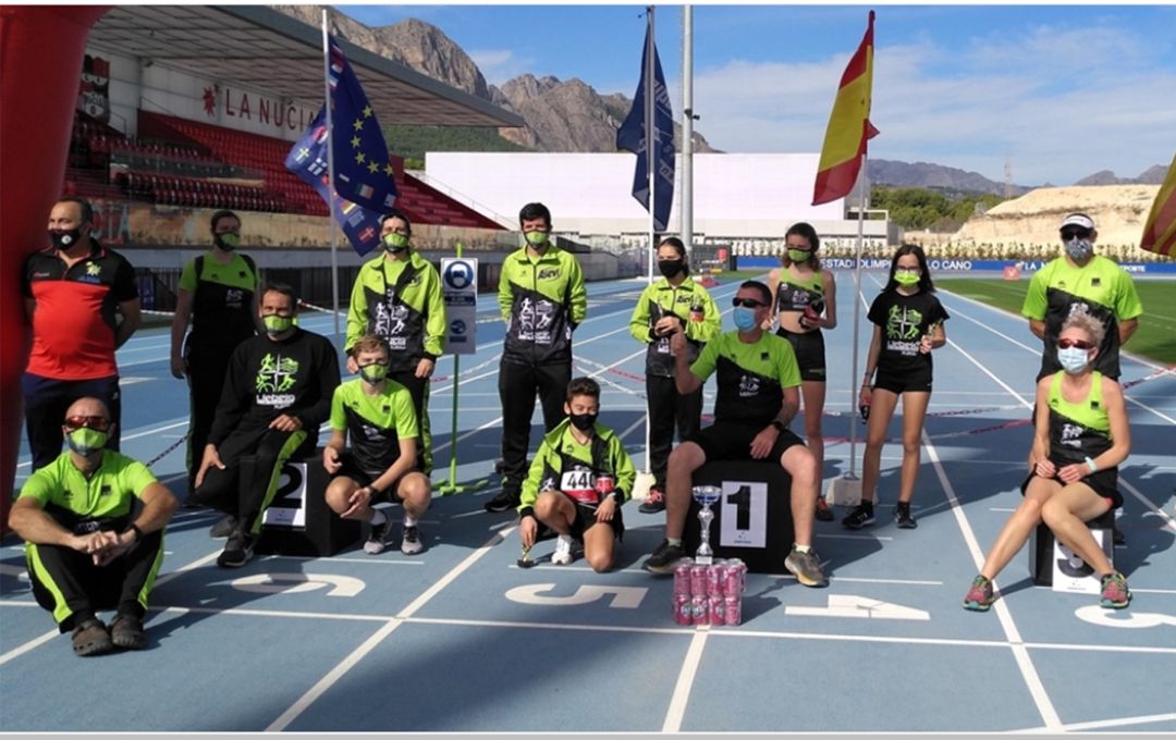 Atletas del CA Llebeig Xàbia. Atletas del CA Llebeig Xàbia.