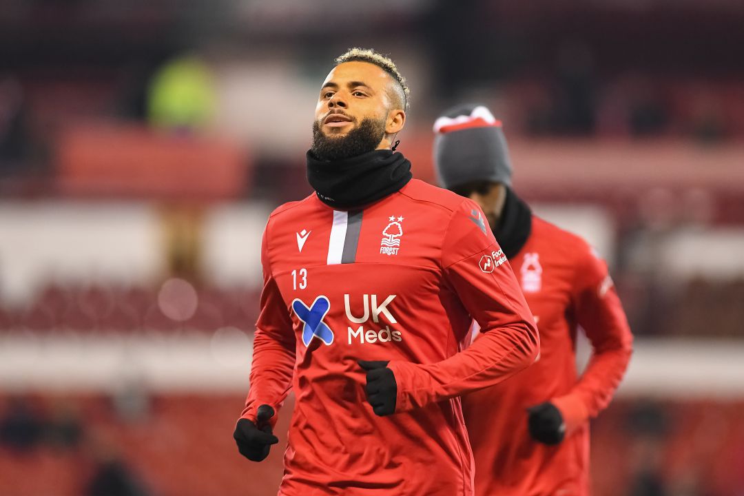 John Bostock calienta con el Nottingham Forest John Bostock calienta con el Nottingham Forest