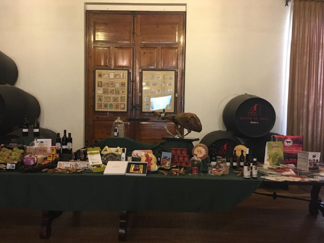 Bodegón con algunos de los productos participantes en la iniciativa Bodegón con algunos de los productos participantes en la iniciativa
