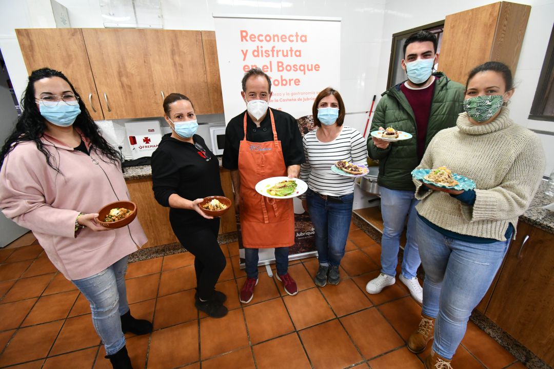 El cocinero Mariano Ruiz inaugurando las jornadas El cocinero Mariano Ruiz inaugurando las jornadas