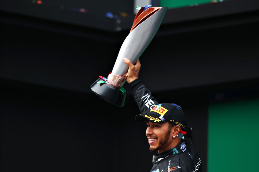 Lewis Hamilton celebra su victoria en el GP de Turquía. Lewis Hamilton celebra su victoria en el GP de Turquía.