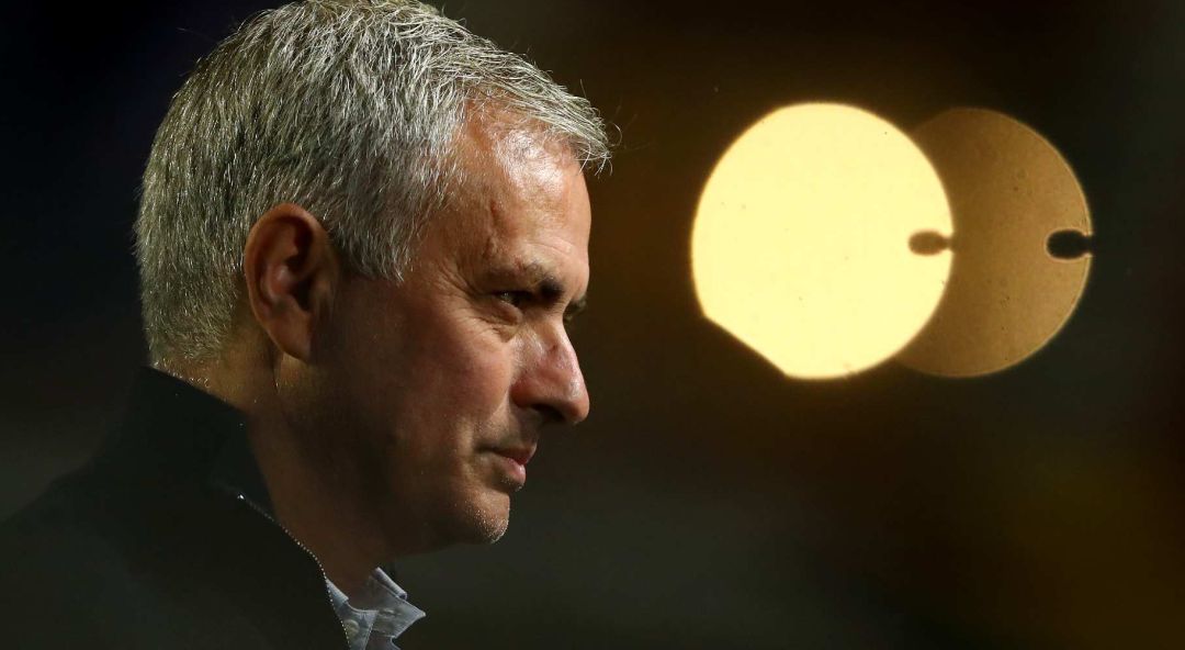El técnico portugués del Tottenham José Mourinho. El técnico portugués del Tottenham José Mourinho.
