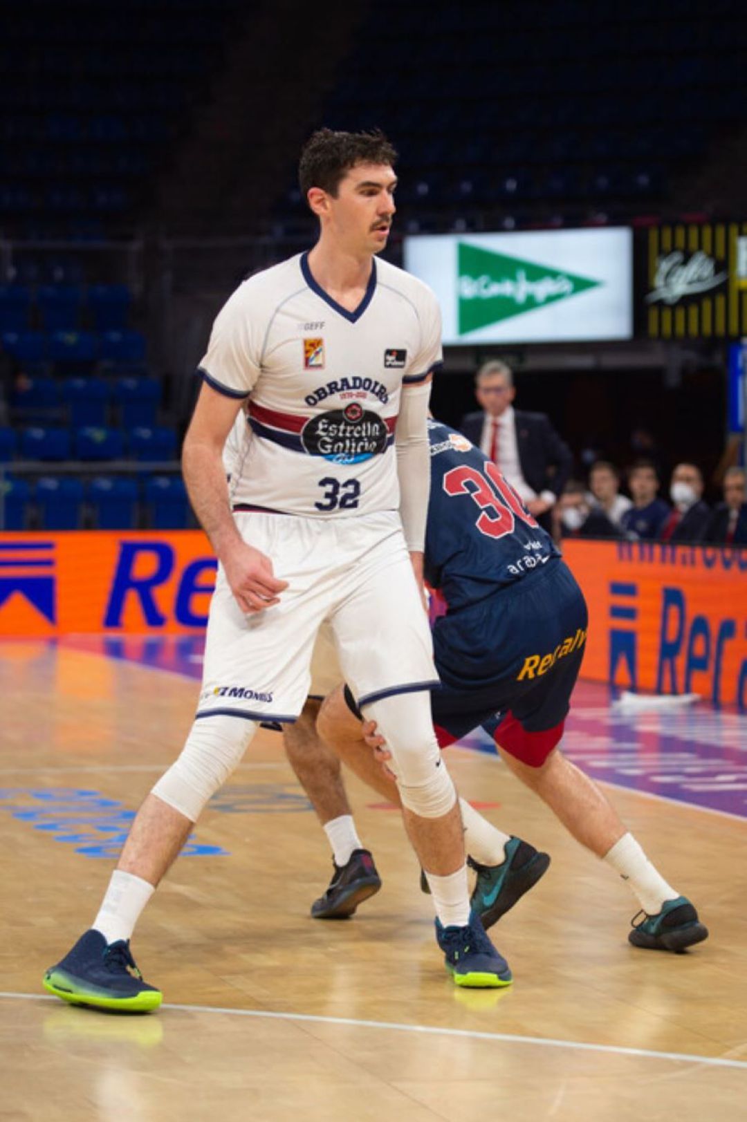 Jake Cohen fue el mejor de los obadoiristas en el partido ante Baskonia Jake Cohen fue el mejor de los obadoiristas en el partido ante Baskonia