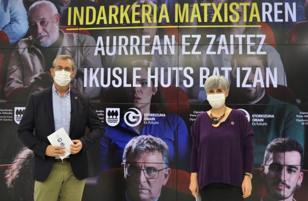 Markel Olano, Diputado General de Gipuzkoa, y Miren Elgarresta, directora del órgano foral de igualdad, han presentado esta mañana la campaña ‘Ante la violencia machista, no seas parte del público’ Markel Olano, Diputado General de Gipuzkoa, y Miren Elgarresta, directora del órgano foral de igualdad, han presentado esta mañana la campaña ‘Ante la violencia machista, no seas parte del público’