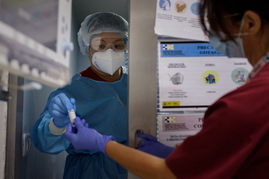 El Hospital Universitario Nuestra Señora de La Candelaria, en Santa Cruz de Tenerife, tuvo un papel directo en la gestión del primer caso de coronavirus detectado en España. El Hospital Universitario Nuestra Señora de La Candelaria, en Santa Cruz de Tenerife, tuvo un papel directo en la gestión del primer caso de coronavirus detectado en España.