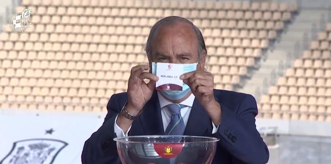 Momento en que salió la bola anunciando el nombre del Málaga C.F. Momento en que salió la bola anunciando el nombre del Málaga C.F.