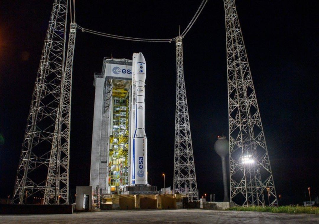 Cohete Vega con el satélite 'Ingenio' antes del despegue Cohete Vega con el satélite 'Ingenio' antes del despegue
