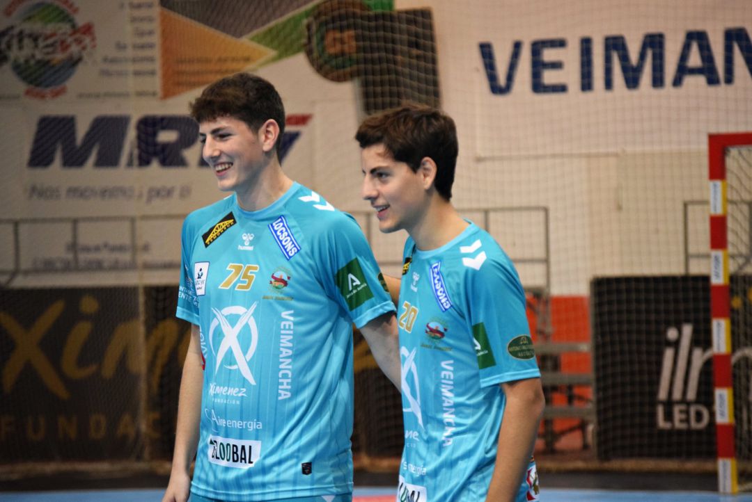 Álvaro Muñoz y Antonio Pineda en su debut. Álvaro Muñoz y Antonio Pineda en su debut.